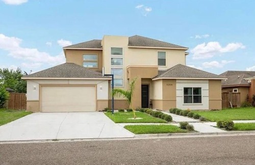 Brownsville House | Cozy 1st Floor House with Pool and Child-Friendly Amenities