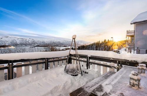 Lyngen Apartment | Cozy Retreat in the Lyngen Alps - Whole House Rentals