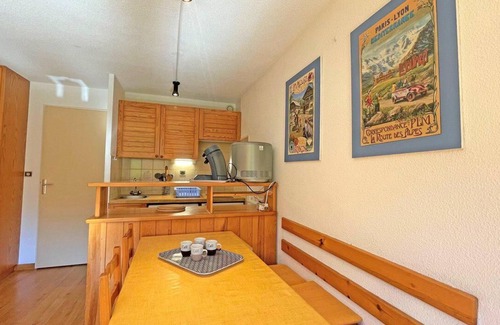 Vallouise-Pelvoux Apartment | Comfortable Pelvoux Suite with Spa & Kitchen Amenities