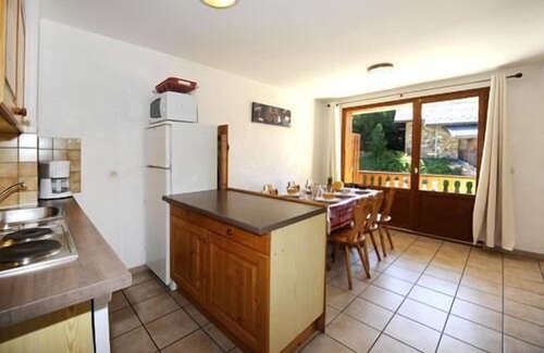 Le Bettaix Apartment | Relaxing Retreat with Sauna and Balcony in Les Menuires