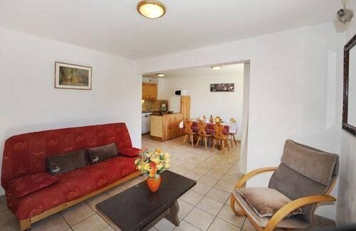 Le Bettaix Apartment | Relaxing Retreat with Sauna and Balcony in Les Menuires