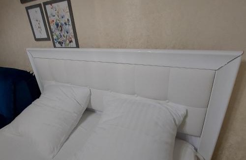 Mykolaiv Apartment | Guest Rated 9.5: Luxe Stay at 3rd Slobodskaya/Kuznetskaya