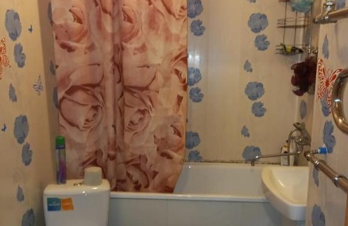 Yoshkar-Ola Apartment | Convenient 2-Bedroom Apartment on Mashinostroiteley Street