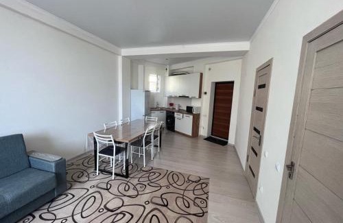 Cholpon-Ata Apartment | 2х-комнатная Квартира Взморье Резорт Первая линия с видом на озеро