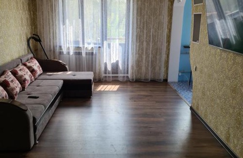 Taraz Apartment | Family-Friendly 2-Room Retreat with Top Guest Ratings