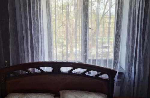 Taraz Apartment | Family-Friendly 2-Room Retreat with Top Guest Ratings