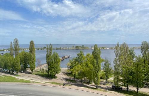 Cherkasy Apartment | Pet-Friendly 2-Bedroom Apartment with Dnipro River Views