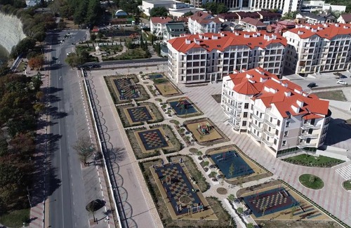 Gelendzhik Apartment | Elegant 2-Bedroom Apartment in ЖК Черноморский, Pet Friendly
