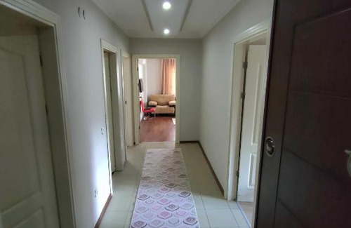 Konyaalti Apartment | Ideal Family Retreat with Pool for Unforgettable Getaways