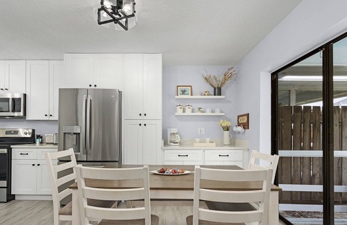 Pine Island Center House | Pet-Friendly Bokeelia Retreat with Fenced Yard Near Matlacha