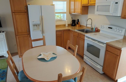 Ozona Apartment | Pet-Friendly Waterfront Apartment with Ocean View & Dock