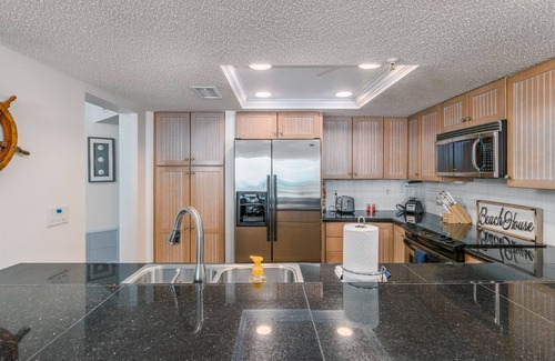 Independence Square Condo | Beachfront Escape: 2-Bedroom with Ocean View & Pool