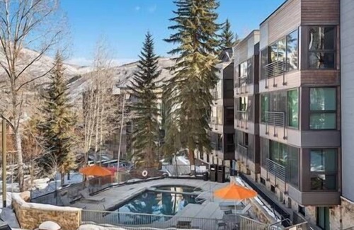 Aspen Apartment | 2/2 Condo, Aspen Core, Pool, Hot Tub, Ski/In!