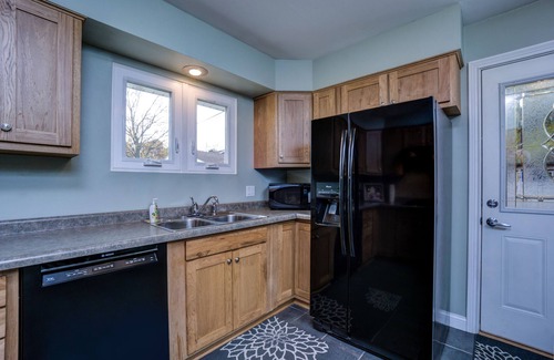 South Bend House | Prime Location: 2 Miles from Notre Dame with Great Amenities