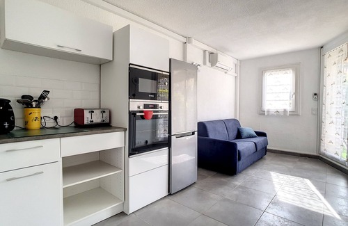 Frejus Apartment | Exceptional Garden-Level Rooms with Pool Near the Beach