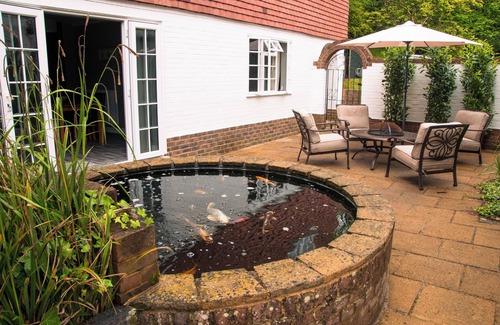 Ightham House | Comfortable 2/3 Bed House Near Knole Park & Sevenoaks