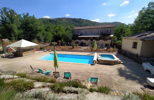 Les Assions House | Relaxing Gîte with Pool in Southern Ardèche