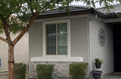 Maryvale House | Convenient Stay 2.5 Miles from Super Bowl LVII - State Farm