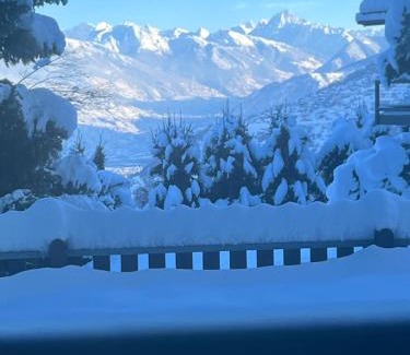 Nendaz Apartment | Inviting 2.5-Bedroom Retreat in Haute-Nendaz with Pool