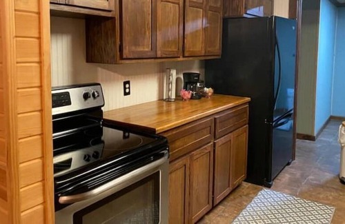 Okemah House | 2 Acre Hideaway