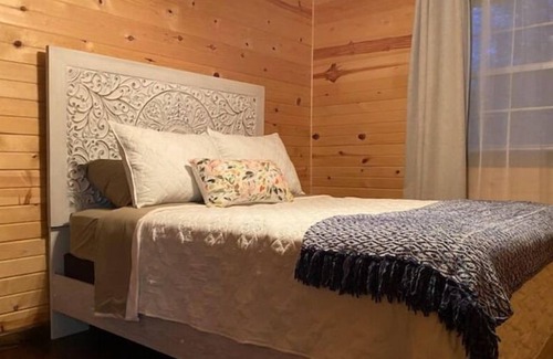 Okemah House | 2 Acre Hideaway