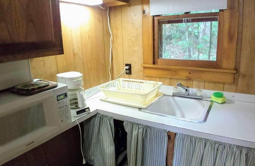 Chestertown Cottage | Family-Friendly Waterfront Retreat at Loon Lake: 9.6/10 Rated