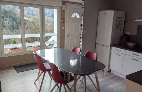 Le Tholy House | Comfortable Apartment in Tholy Village: Family-Friendly Stay