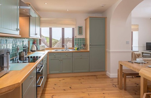 Hope-Cove Cottage | Pet Friendly 2 ARMADA HOUSE - Ideal Country Cottage Getaway