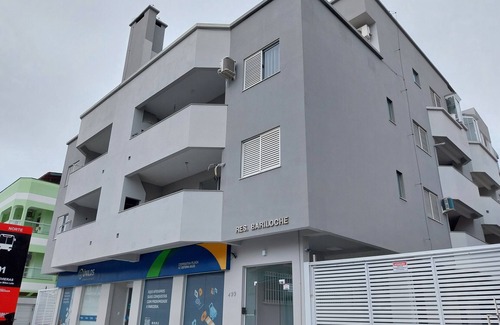 Canasvieiras Apartment | 2 bedroom apartment in the center of Canasvieiras - 2 blocks from the sea!