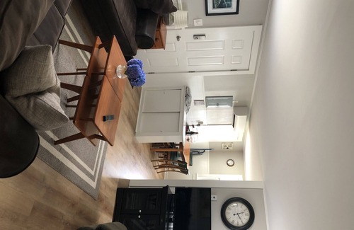 Bourne Cottage | Beautiful 2 B/R Cottage with Ocean Views Near Cape Cod Canal