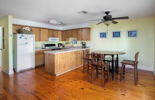 Big Coppitt Key House | Guest Rated 10/10: Bonefish Lodge with Canal Views & Dock