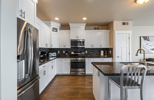 Ogden Apartment | 2-Bd Apt w/WiFi, Netflix, Mtn Views in DT Ogden