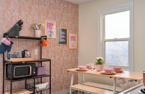 Jasper Place House | 2 BDM Bold & Cozy Dopamine Den