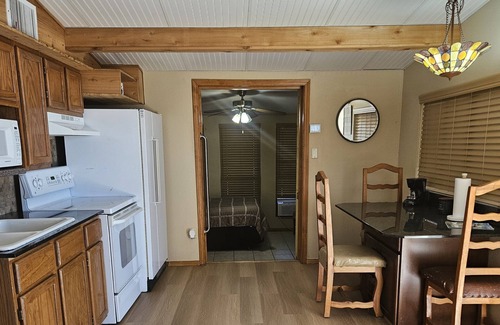 Silver Creek Village Apartment | Scenic 2-Bedroom Retreat with Lake Buchanan Views
