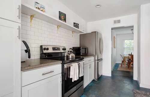Charleston House | Exceptional 2 BDR Downtown Charleston Home with Spa Access