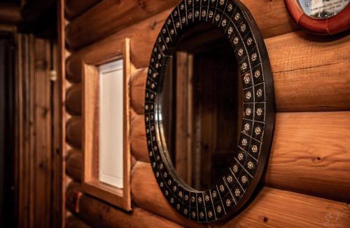 Gourri House | Cozy 2-Bedroom Log House in the Mountains - Rated 9.7/10