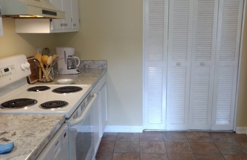 Rosewood Condo | Convenient 2-Bedroom Condo Near USC and Downtown Columbia