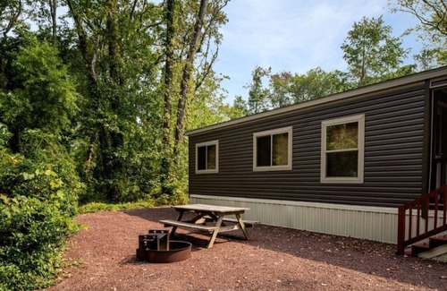 Lower Township Cottage | 2 Bdrm Cottage in a Premier Cape May campground - Minutes from Wildwood, NJ!