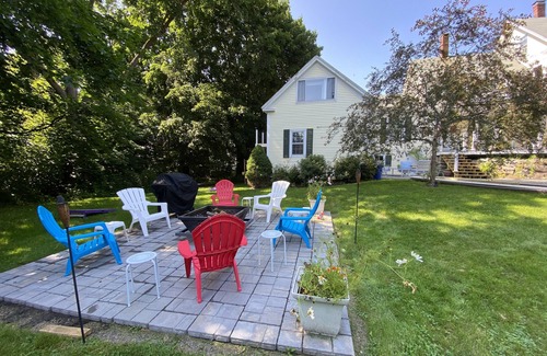 Waldoboro Apartment | Private Retreat with Pet-Friendly Perks and Breakfast Included