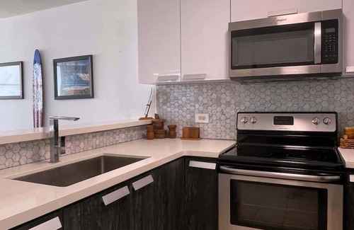 Jobos Condo | Beachfront 3BR Apartment with Pool & Spa at Jobos Beach