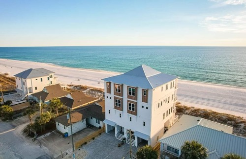 Crescent Beach House | Exquisite Beachfront Homes with Private Pools and Ocean Views