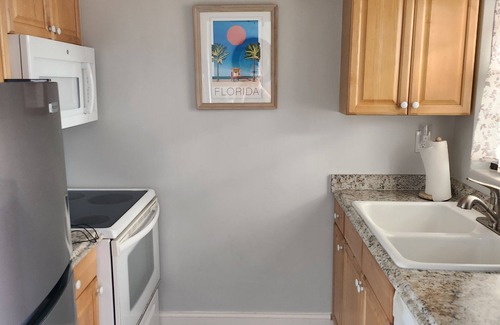 Ormond-by-the-Sea Condo | Beachfront Condo with Pool & Wi-Fi, Near Daytona Beach