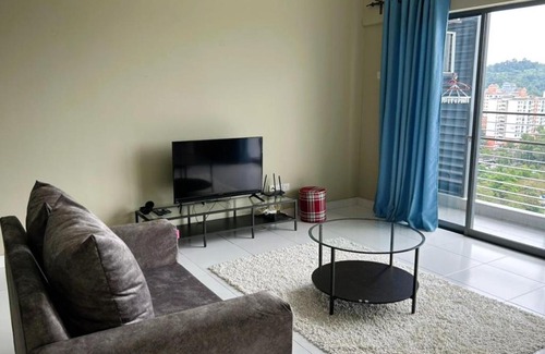 Puchong Apartment | Convenient 2 Bed Condo with Pool near LRT Pusat Bandar