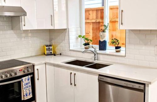 Grandview-Woodland Apartment | Cozy Garden Apartment with Private Parking & Central Location
