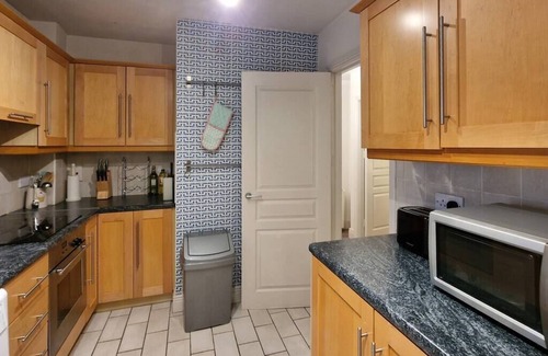 Ballsbridge Apartment | Inviting 2 Bed Apartment in Leafy Sandymount, Dublin 4