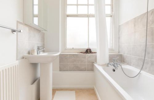 Weavers Apartment | 2 Bed Apartment in Shoreditch