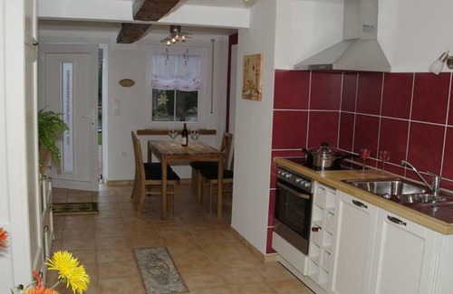 Altlay Apartment | Ocean View 2-Bed Apartment Leni - Perfect for Families
