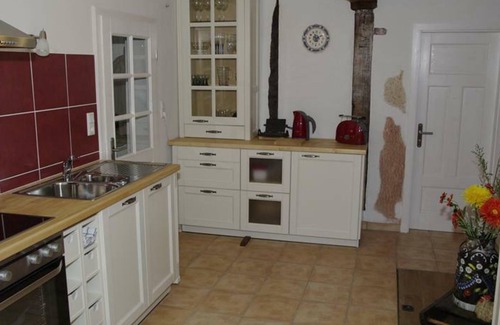 Altlay Apartment | Ocean View 2-Bed Apartment Leni - Perfect for Families