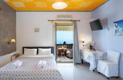 Piskopiano Apartment | Cozy Sea View Studio with Pool Access for Your Getaway