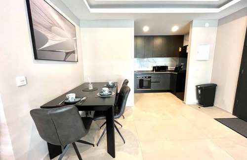 Serrekunda Apartment | Relaxing 2 Bed Apartment with Private Pool for Families